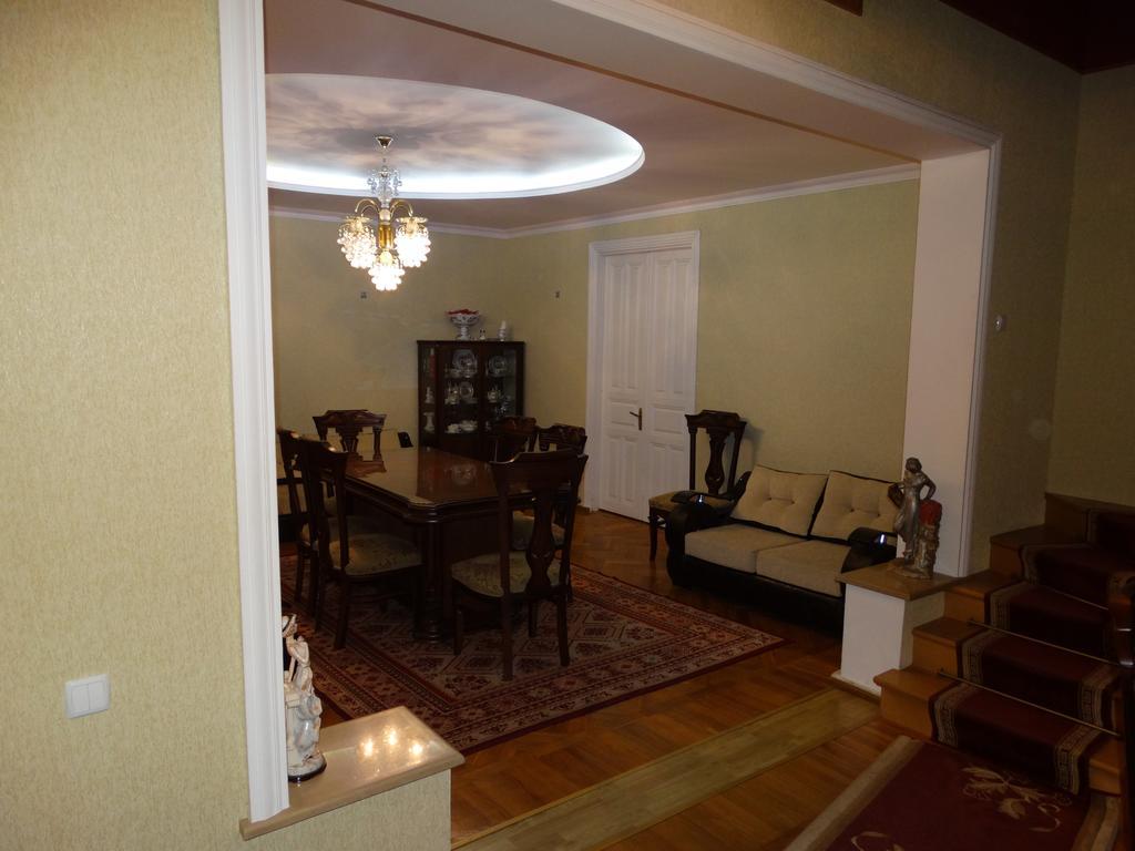 Hotel Sano Κουτάισι Εξωτερικό φωτογραφία