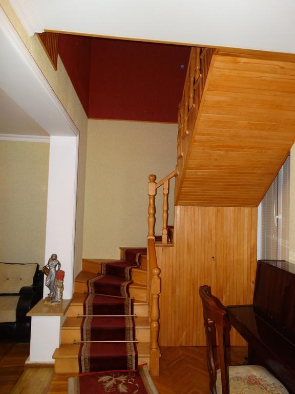 Hotel Sano Κουτάισι Εξωτερικό φωτογραφία