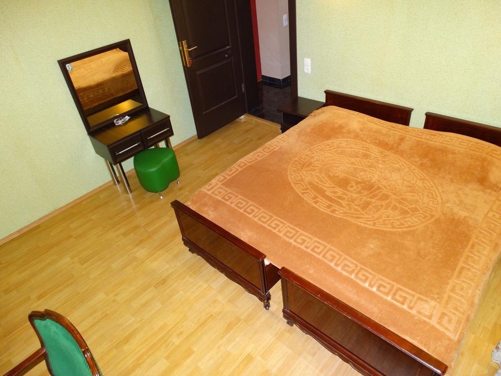 Hotel Sano Κουτάισι Δωμάτιο φωτογραφία