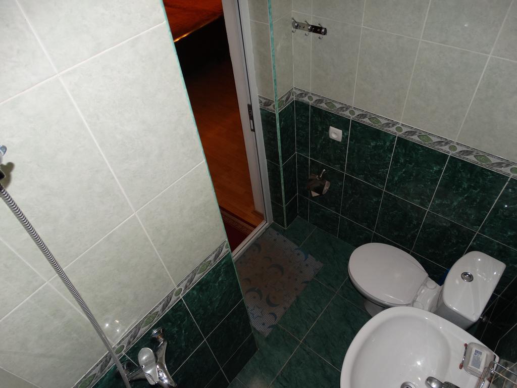 Hotel Sano Κουτάισι Δωμάτιο φωτογραφία